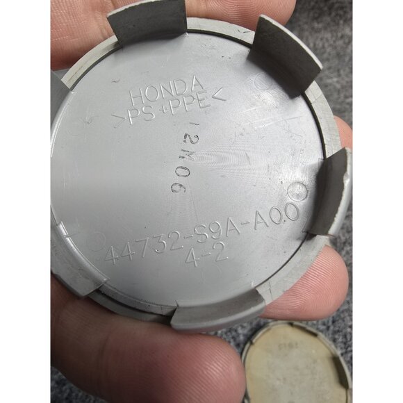 OEM Honda Center Caps CRV Civic Element Odyssey Pilot 44732-S9A-A000 PS+PPE #14 - Picture 8 of 8